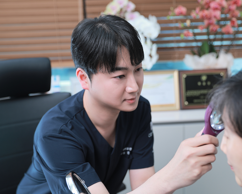 따뜻한 마음으로 바르게 진료하여 만족과 감동을 선사합니다.